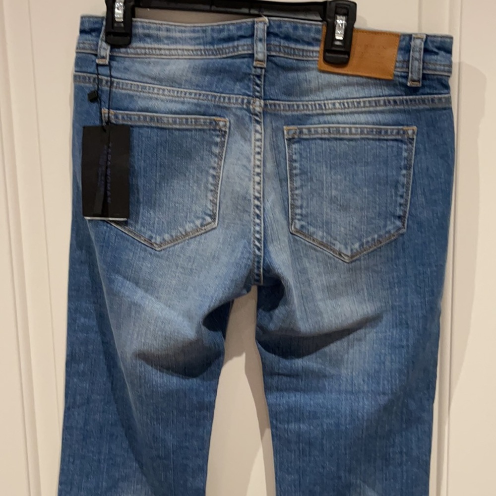 Jeans - Picture 4 of 4